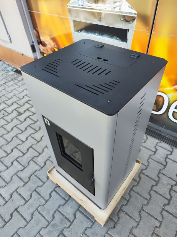 Teplovodné kachle na pelety 13 kW – Obrázok 6