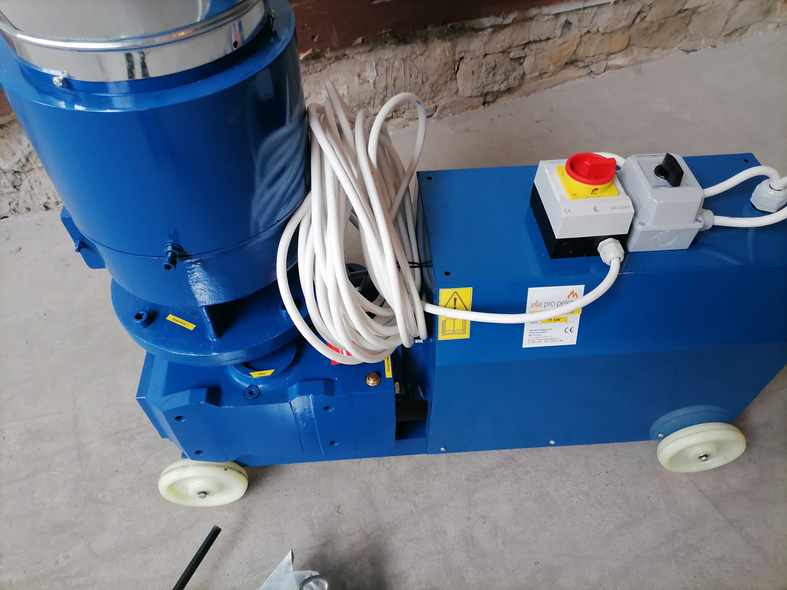 Peletovací lis s rotujúcimi valcami PLR300 15 kW – Obrázok 10