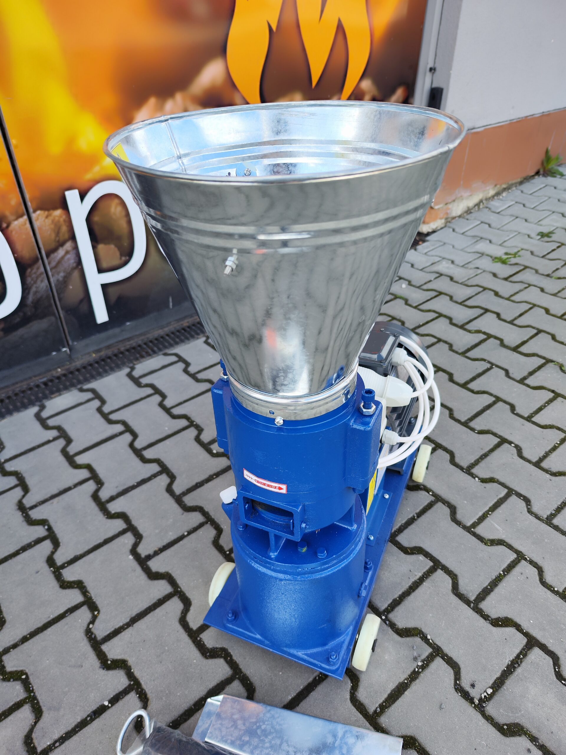 Peletovací lis s rotujúcou matricou PL150 4 kW – Obrázok 2