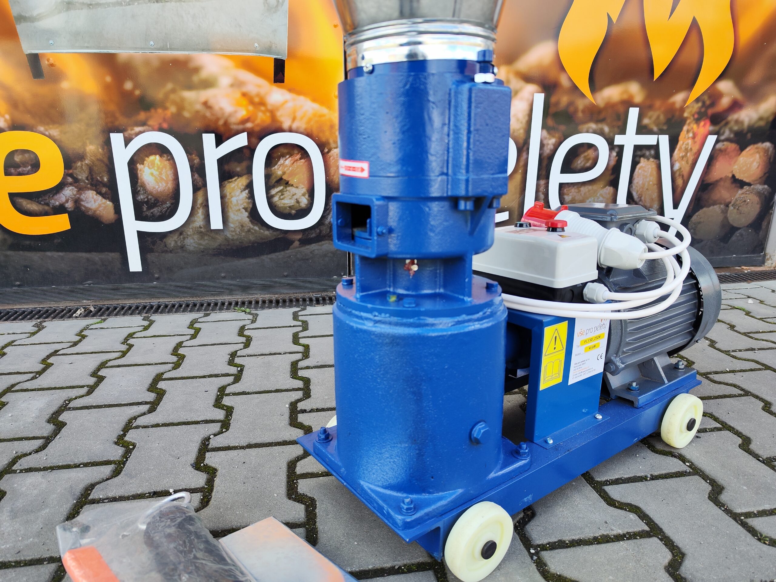 Peletovací lis s rotujúcou matricou PL150 4 kW – Obrázok 7