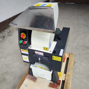 Pomalobežný nožový drvič PCS180 2,2 kW