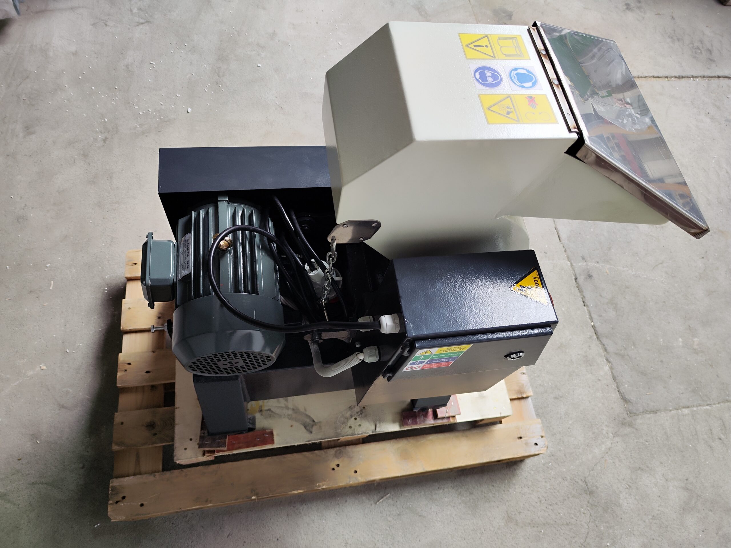 Pomalobežný nožový drvič PCS180 2,2 kW – Obrázok 7