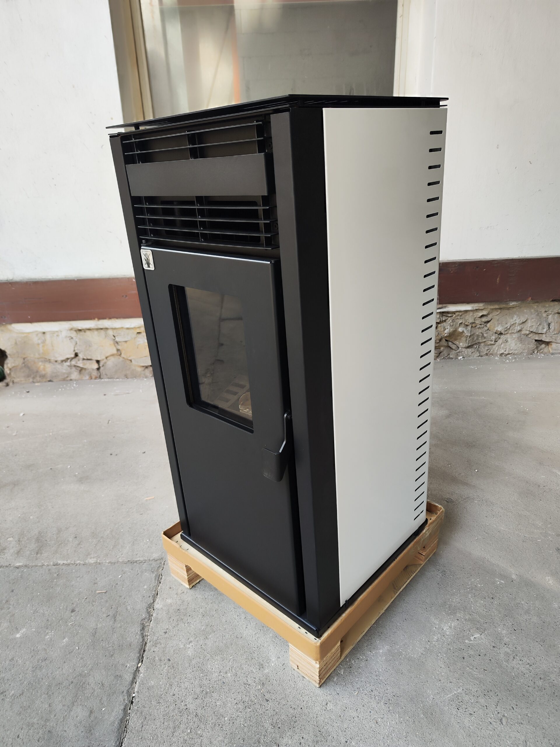 Teplovzdušné kachle na pelety 10 kW – Obrázok 20