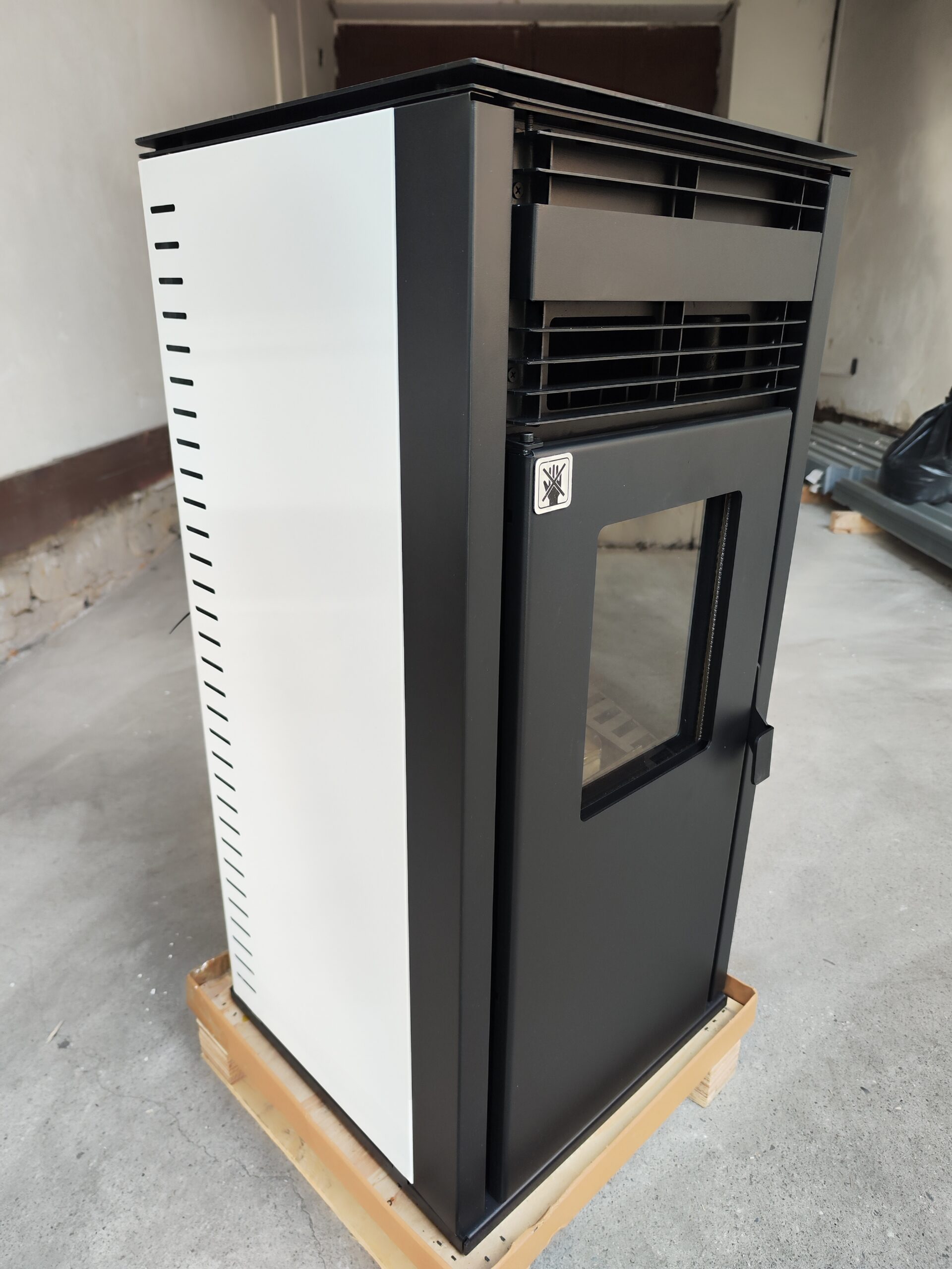 Teplovzdušné kachle na pelety 10 kW – Obrázok 13