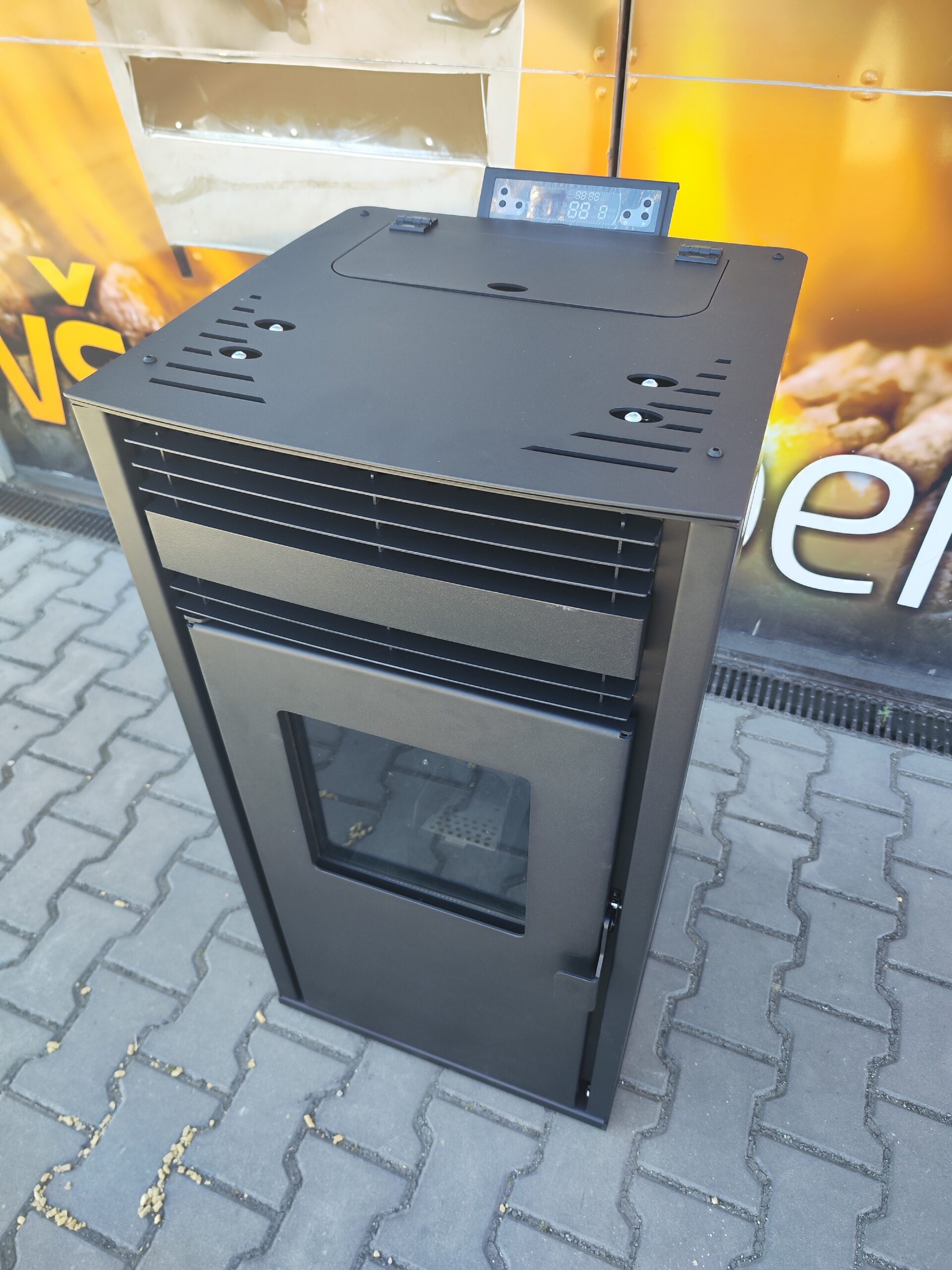 Teplovzdušné kachle na pelety 10 kW – Obrázok 12