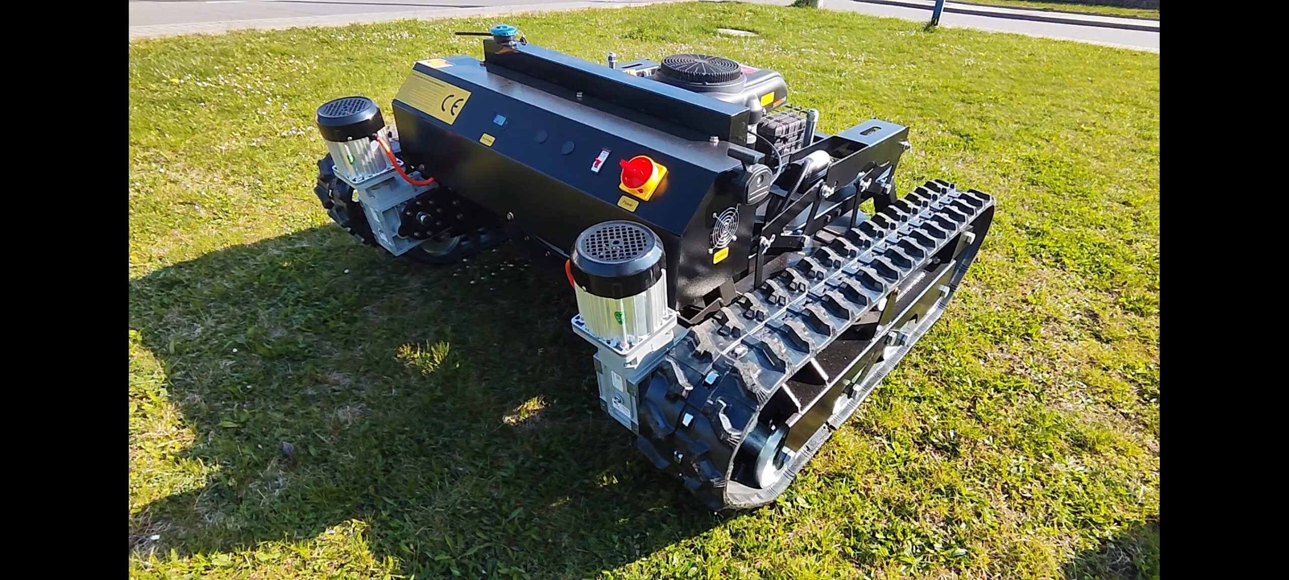 Svahová kosačka PROFI 900 mm záber RC control – Obrázok 2