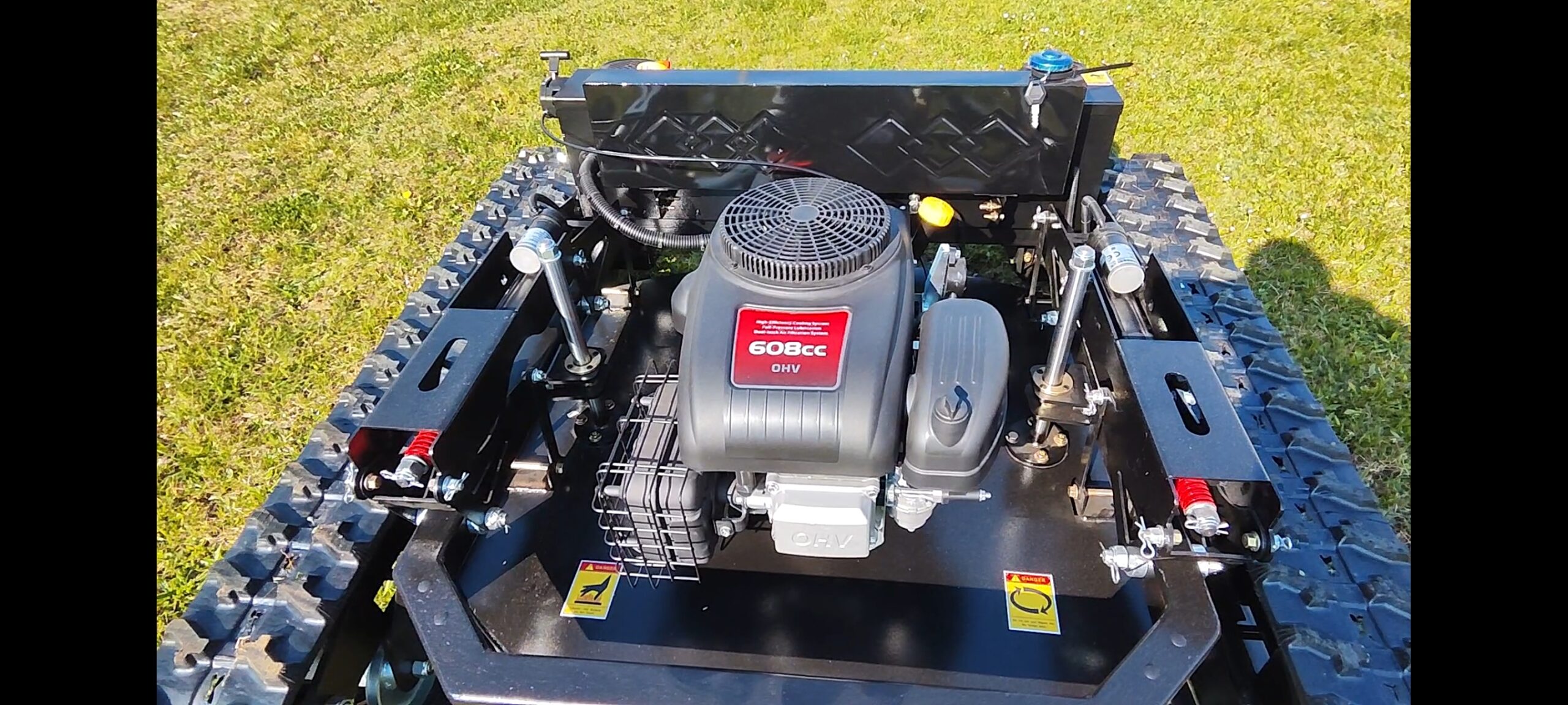 Svahová kosačka PROFI 900 mm záber RC control – Obrázok 5